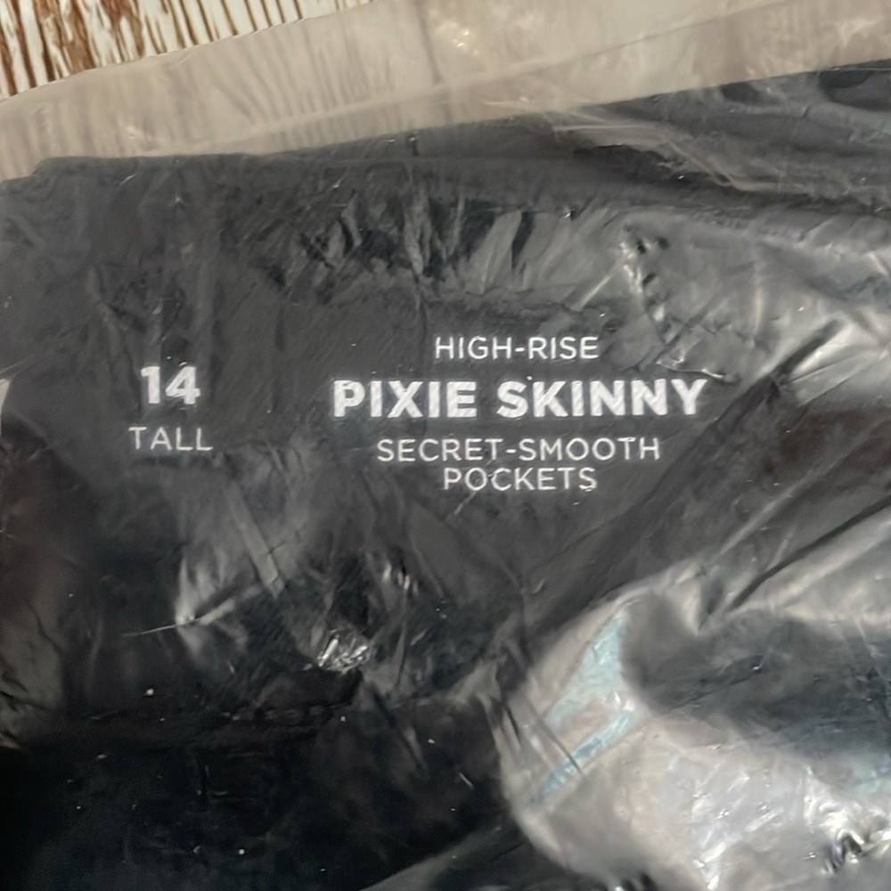 🆕 Old Navy Women's High-Waisted Pixie Skinny Ankle Pants 14Tall Black 30" Inseam - Picture 13 of 16
